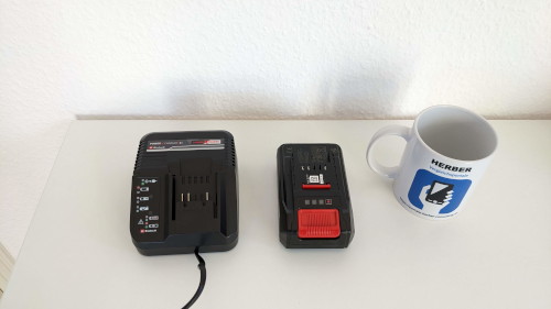 Schnellladegerät von Einhell für 18 Volt Akku Einhell Schnellladegerät